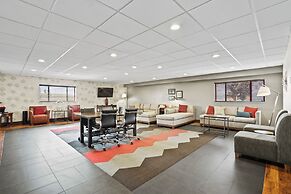 Four Points by Sheraton Milwaukee Airport