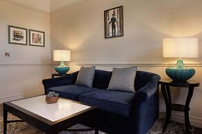 The Caledonian Edinburgh, Curio Collection by Hilton