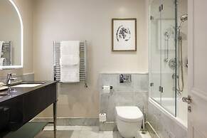 The Caledonian Edinburgh, Curio Collection by Hilton