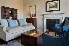 The Caledonian Edinburgh, Curio Collection by Hilton
