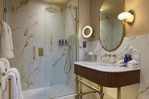 The Caledonian Edinburgh, Curio Collection by Hilton
