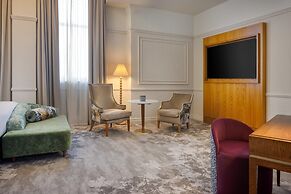 The Caledonian Edinburgh, Curio Collection by Hilton