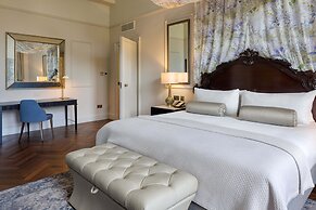 The Caledonian Edinburgh, Curio Collection by Hilton