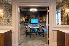 The Caledonian Edinburgh, Curio Collection by Hilton