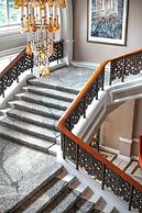 The Caledonian Edinburgh, Curio Collection by Hilton
