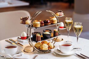 The Caledonian Edinburgh, Curio Collection by Hilton