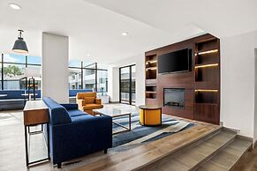 Comfort Inn & Suites Prince George - Fort Gregg