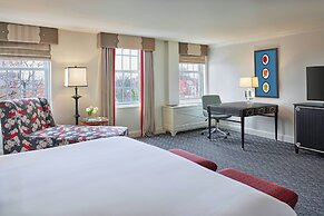 The Alexandrian Old Town Alexandria, Autograph Collection