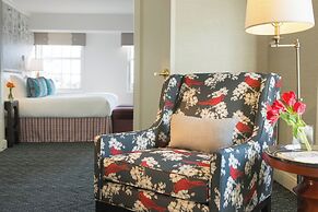 The Alexandrian Old Town Alexandria, Autograph Collection