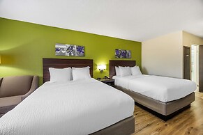 Sleep Inn & Suites Salina I-135