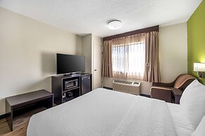 Sleep Inn & Suites Salina I-135