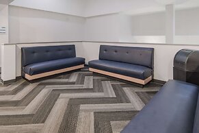 Quality Inn & Suites Richardson-Dallas