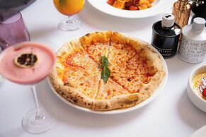 Al Bustan Palace, a Ritz-Carlton Hotel