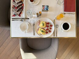 Dearborn Inn, Autograph Collection