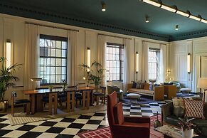 Dearborn Inn, Autograph Collection