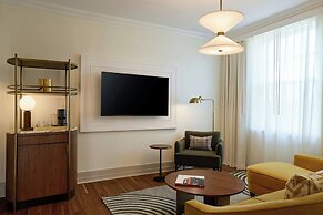 Dearborn Inn, Autograph Collection