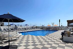 Berkeley Oceanfront Hotel