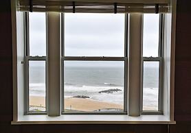 Berkeley Oceanfront Hotel