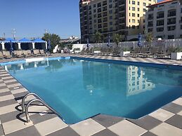 Berkeley Oceanfront Hotel