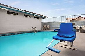 Baymont by Wyndham Kingman