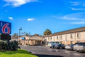 Motel 6 Levittown, PA - Bensalem