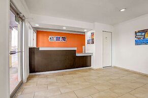 Motel 6 Clovis, NM