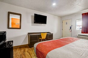 Motel 6 Clovis, NM