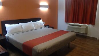 Motel 6 Clovis, NM