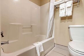 Quality Inn Hays I-70