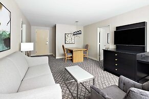 DoubleTree Suites by Hilton Charlotte - SouthPark