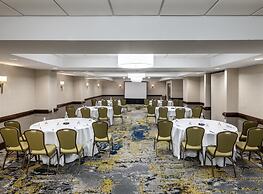 DoubleTree Suites by Hilton Charlotte - SouthPark