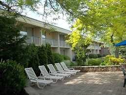 Howard Johnson Hotel by Wyndham Toms River