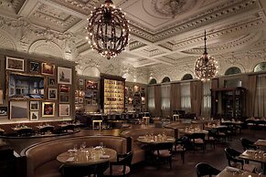 The London EDITION