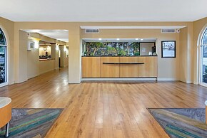 La Quinta Inn & Suites by Wyndham Coral Springs South