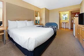 La Quinta Inn & Suites by Wyndham Coral Springs South