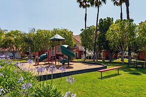Clementine Hotel & Suites Anaheim