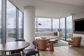 Hilton Arlington Rosslyn The Key