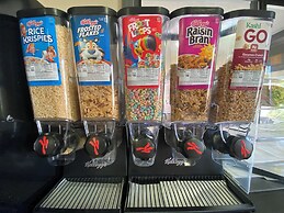 Super 8 by Wyndham Hillsville