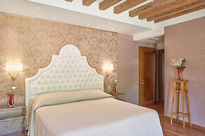 Santa Chiara Hotel
