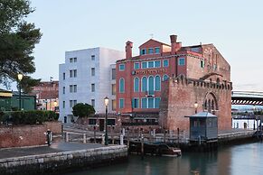 Santa Chiara Hotel