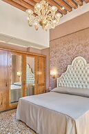 Santa Chiara Hotel