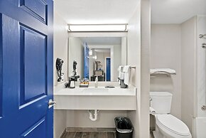 Blue Wave Inn