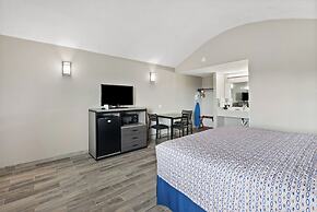 Blue Wave Inn