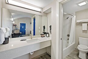 Blue Wave Inn