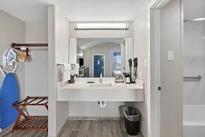 Blue Wave Inn