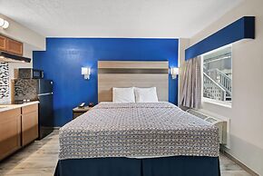 Blue Wave Inn