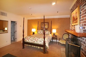 17Hundred90 Inn and Restaurant