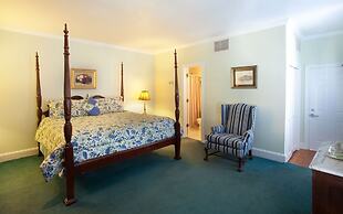 17Hundred90 Inn and Restaurant