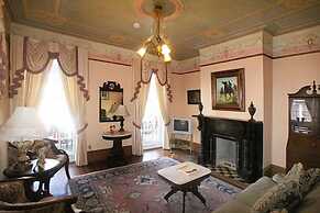 17Hundred90 Inn and Restaurant