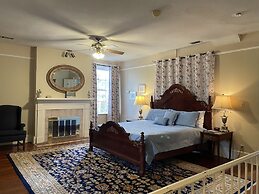 17Hundred90 Inn and Restaurant